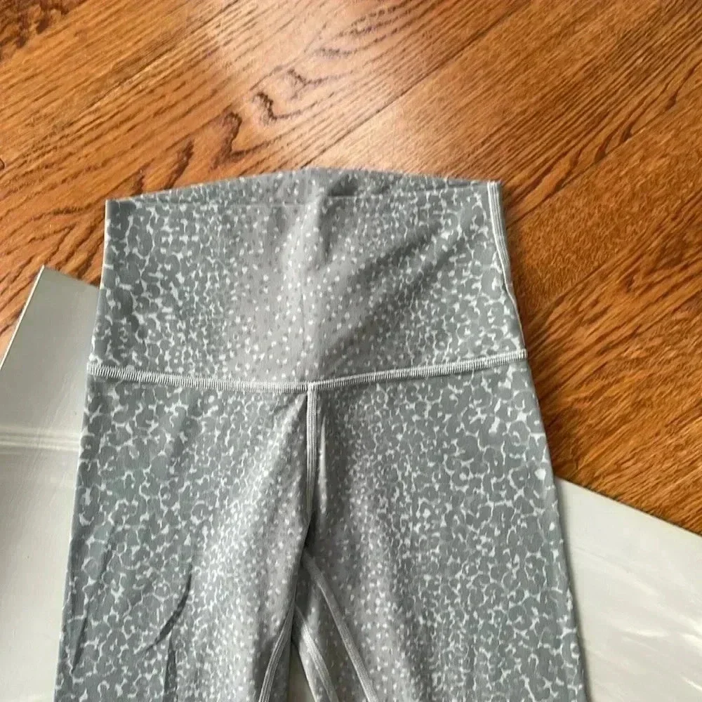 Lululemon I 4